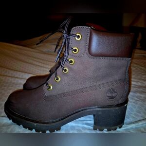 Timberland Brown Lace Up Boots with Rugged Design (SIZE 8) NEW